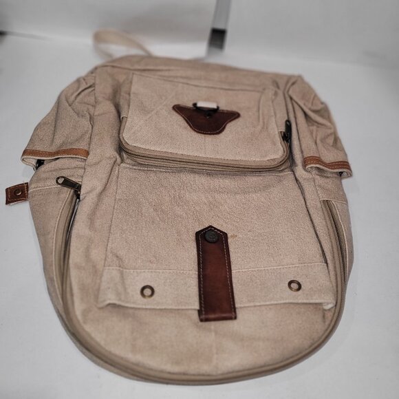 The Barrel Shack Sandy Backpack Retail $229 - New - Picture 8 of 8